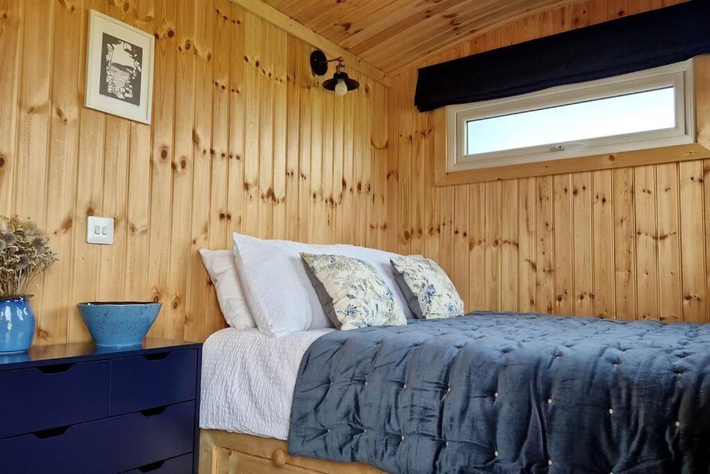 The Shepherd'S Hut @ Innlands Kilmaluag Екстериор снимка